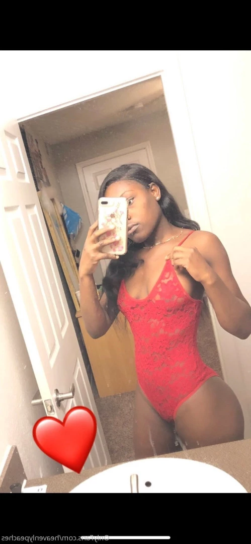 𝐓𝐇𝐈𝐂𝐊 𝐄𝐁𝐎𝐍𝐘 𝐒𝐋𝐔𝐓❣️ [ heavenlypeaches ] Onlyfans leaked photo 9607958 on Hotleaks.tv