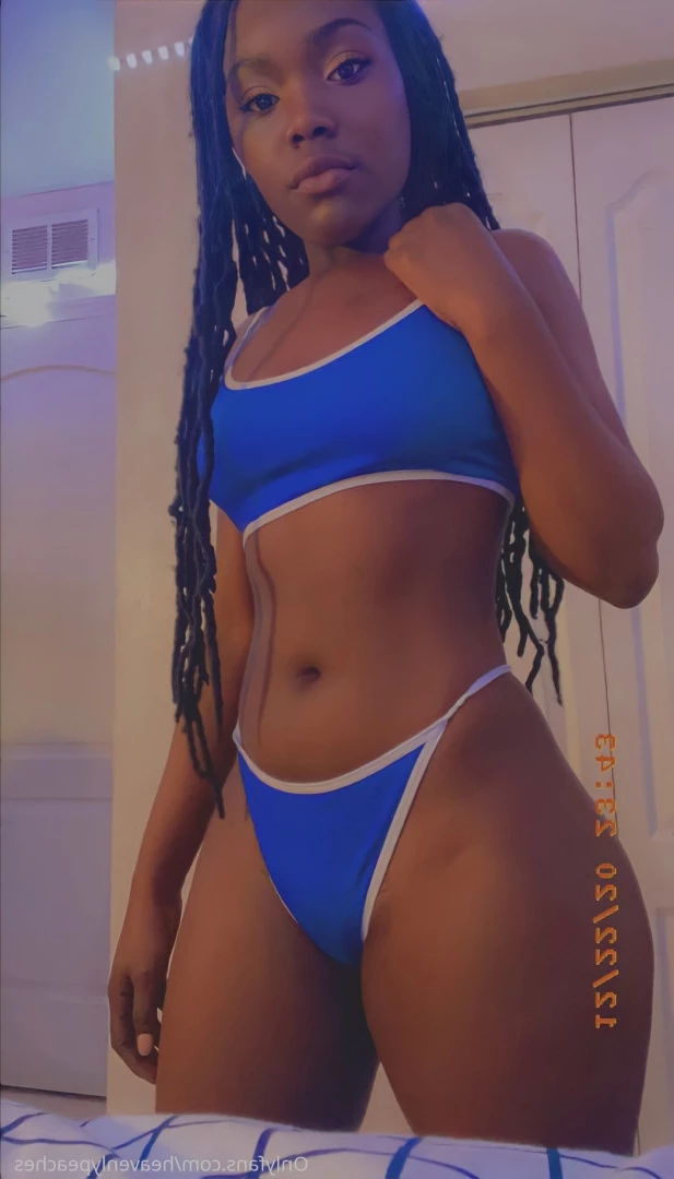 𝐓𝐇𝐈𝐂𝐊 𝐄𝐁𝐎𝐍𝐘 𝐒𝐋𝐔𝐓❣️ [ heavenlypeaches ] Onlyfans leaked photo 9609202 on Hotleaks.tv