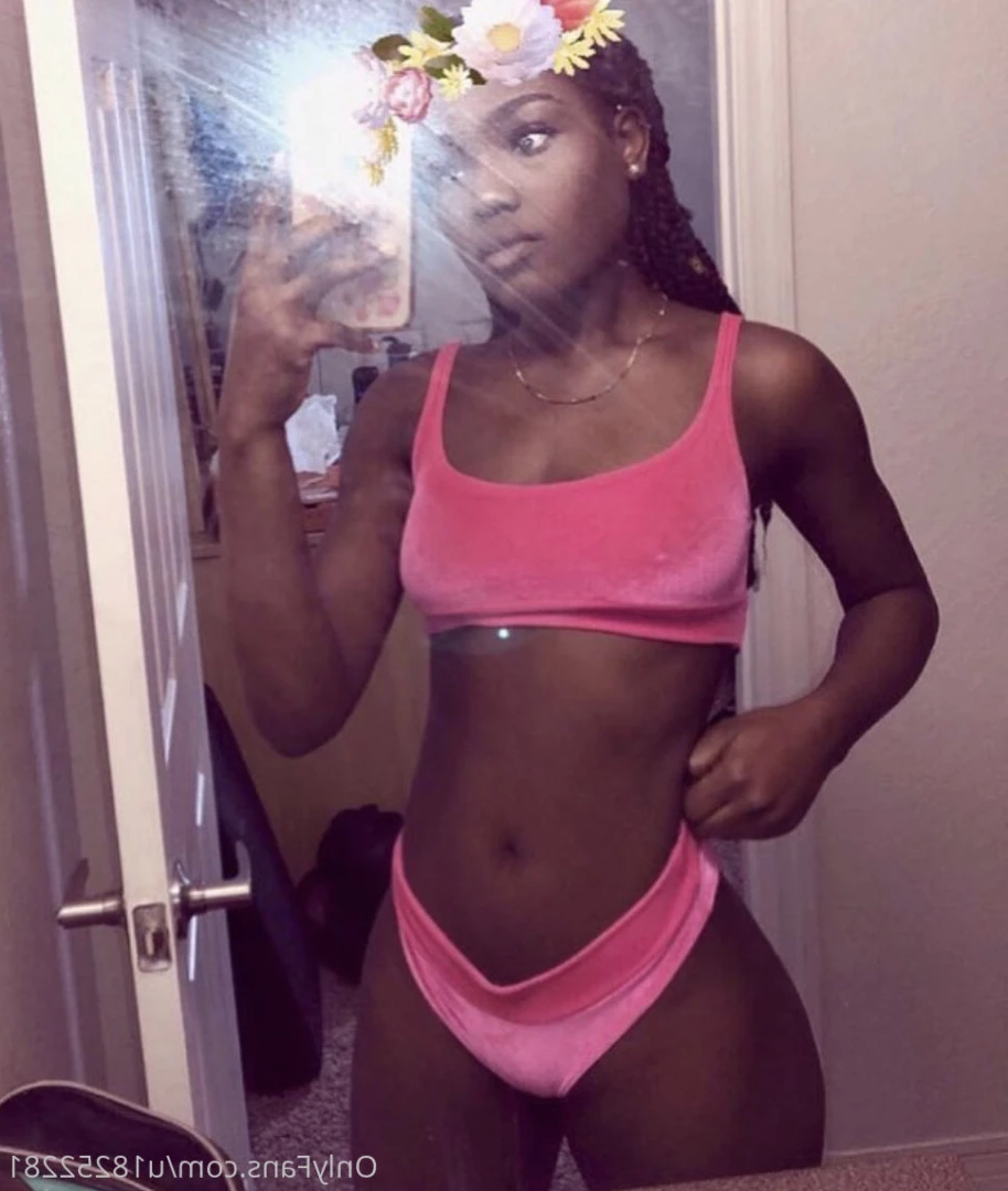 𝐓𝐇𝐈𝐂𝐊 𝐄𝐁𝐎𝐍𝐘 𝐒𝐋𝐔𝐓❣️ [ heavenlypeaches ] Onlyfans leaked photo 9609482 on Hotleaks.tv