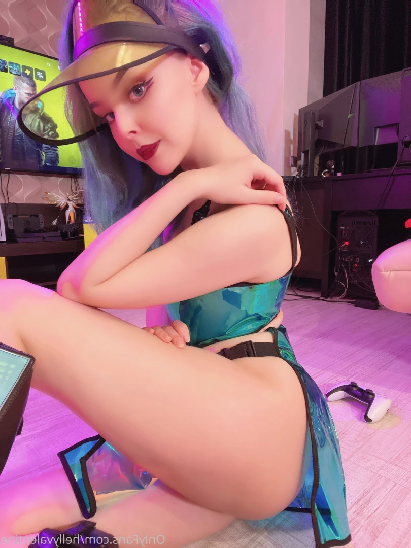 Helly Valentine🔞 [ hellyvalentine ] Onlyfans leaked photo 6217620 on Hotleaks.tv