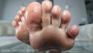 3943734