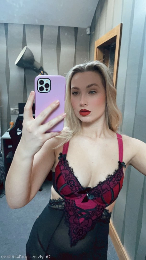 Katie Bee ☘️🇮🇪lets sext! [ katiebeex ] Onlyfans leaked photo 3850511 on Hotleaks.tv
