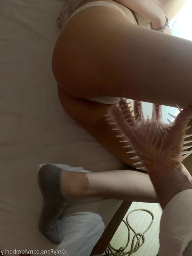 𝒀𝑶𝑼𝑹 𝑱𝑨𝑷𝑨𝑵𝑬𝑺𝑬 𝑮𝑰𝑹𝑳𝑭𝑹𝑰𝑬𝑵𝑫 [ kimbyx ] Onlyfans leaked photo 10880213 on Hotleaks.tv