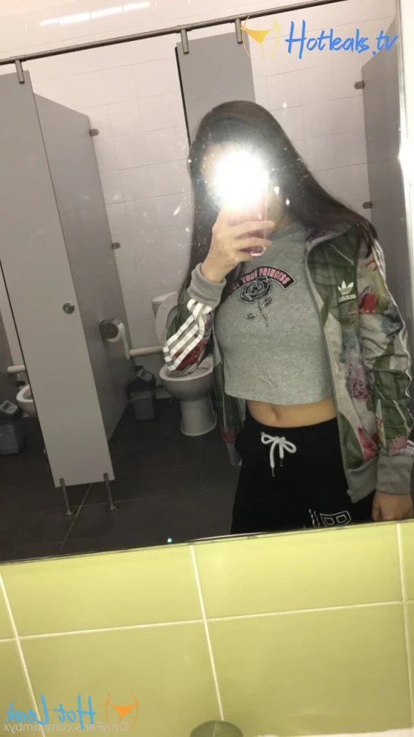 𝒀𝑶𝑼𝑹 𝑱𝑨𝑷𝑨𝑵𝑬𝑺𝑬 𝑮𝑰𝑹𝑳𝑭𝑹𝑰𝑬𝑵𝑫 [ kimbyx ] Onlyfans leaked photo 13261491 on Hotleaks.tv