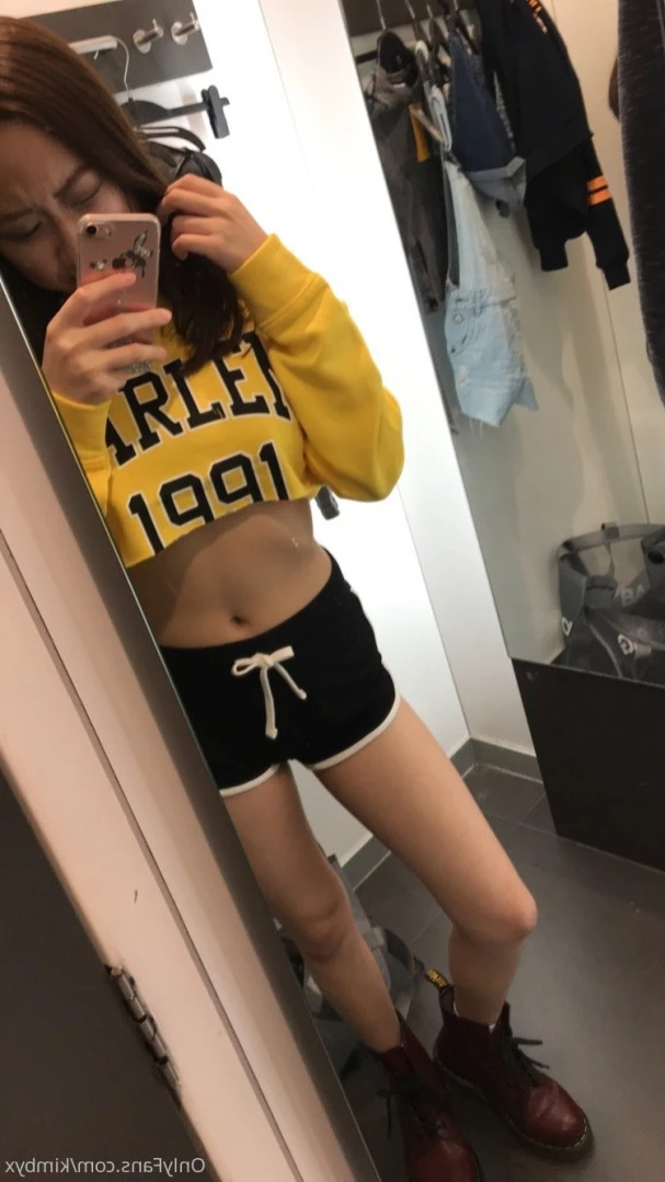 𝒀𝑶𝑼𝑹 𝑱𝑨𝑷𝑨𝑵𝑬𝑺𝑬 𝑮𝑰𝑹𝑳𝑭𝑹𝑰𝑬𝑵𝑫 [ kimbyx ] Onlyfans leaked photo 13261544 on Hotleaks.tv