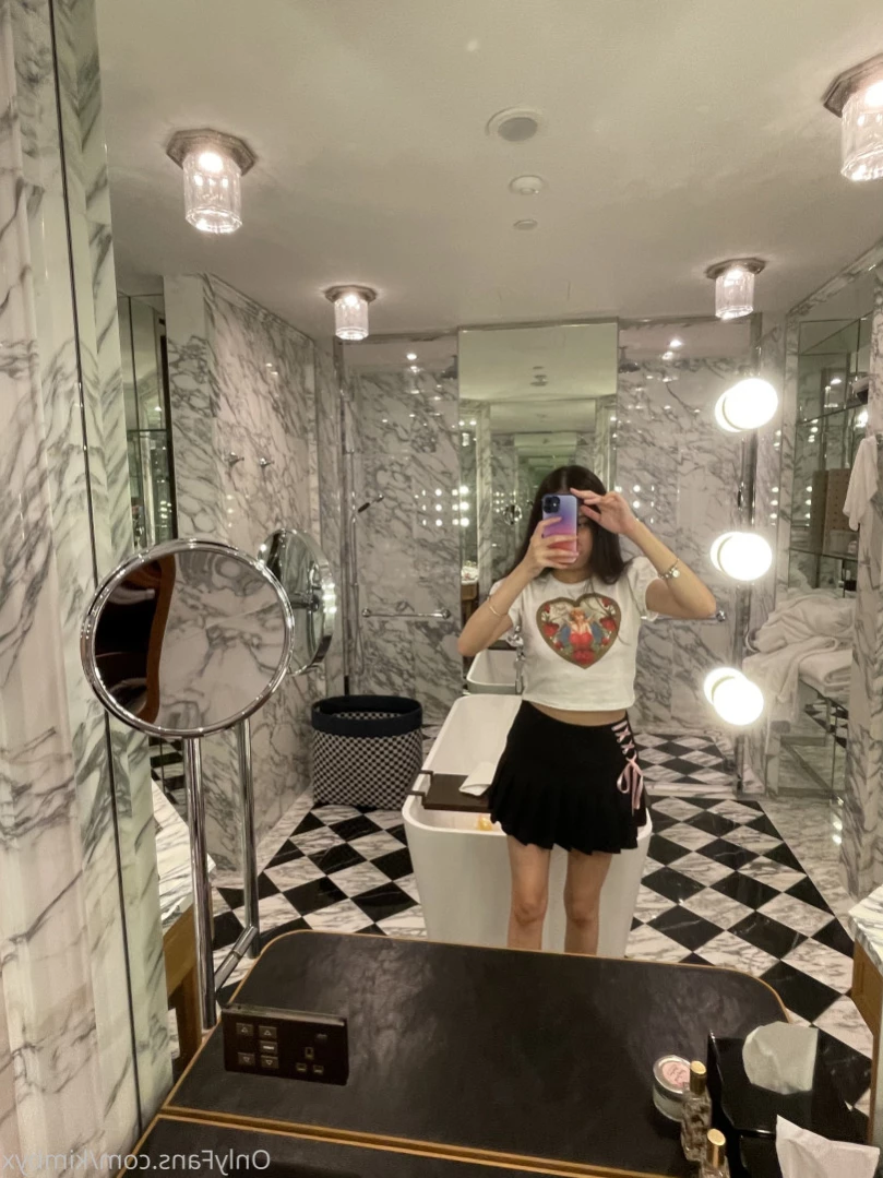 𝒀𝑶𝑼𝑹 𝑱𝑨𝑷𝑨𝑵𝑬𝑺𝑬 𝑮𝑰𝑹𝑳𝑭𝑹𝑰𝑬𝑵𝑫 [ kimbyx ] Onlyfans leaked photo 14758929 on Hotleaks.tv