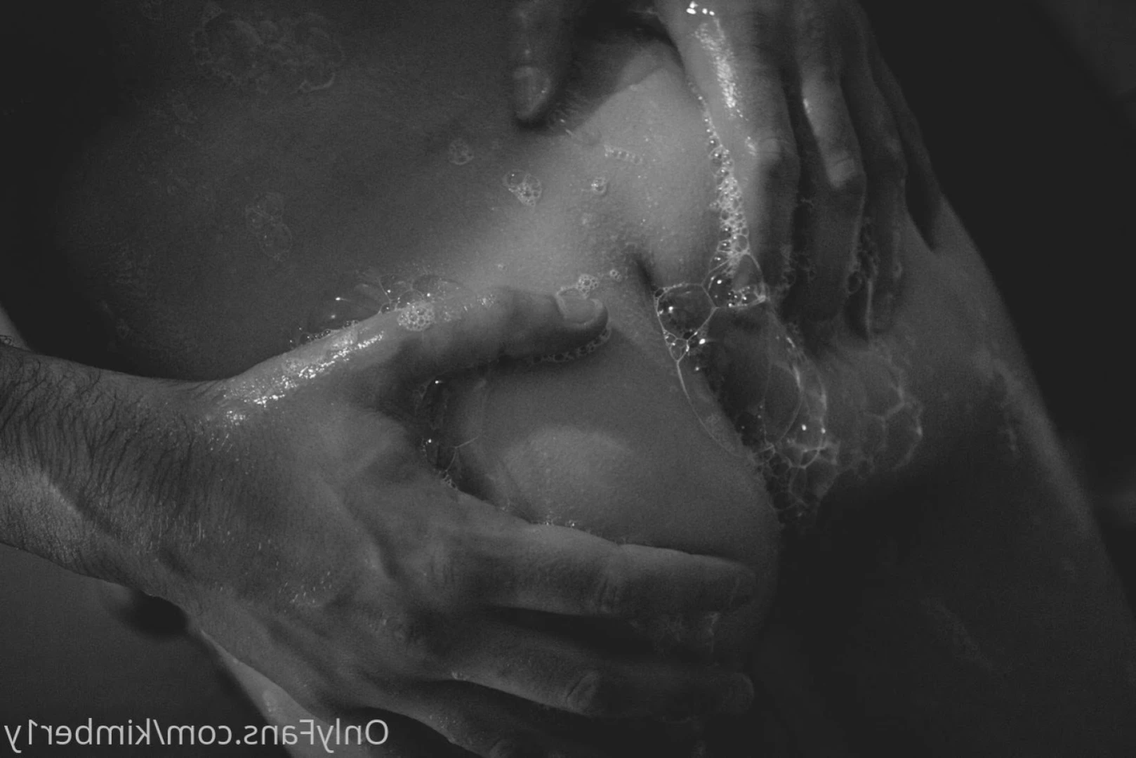 𝒀𝑶𝑼𝑹 𝑱𝑨𝑷𝑨𝑵𝑬𝑺𝑬 𝑮𝑰𝑹𝑳𝑭𝑹𝑰𝑬𝑵𝑫 [ kimbyx ] Onlyfans leaked photo 15036179 on Hotleaks.tv