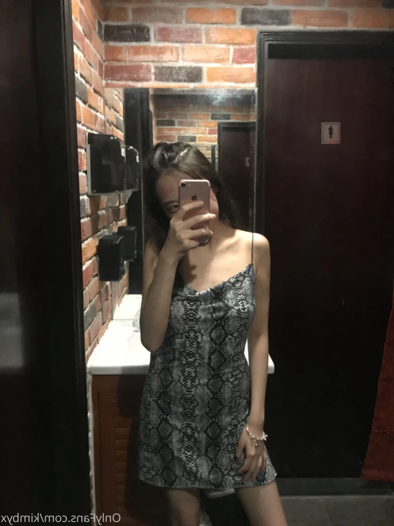 𝒀𝑶𝑼𝑹 𝑱𝑨𝑷𝑨𝑵𝑬𝑺𝑬 𝑮𝑰𝑹𝑳𝑭𝑹𝑰𝑬𝑵𝑫 [ kimbyx ] Onlyfans leaked photo 15461568 on Hotleaks.tv