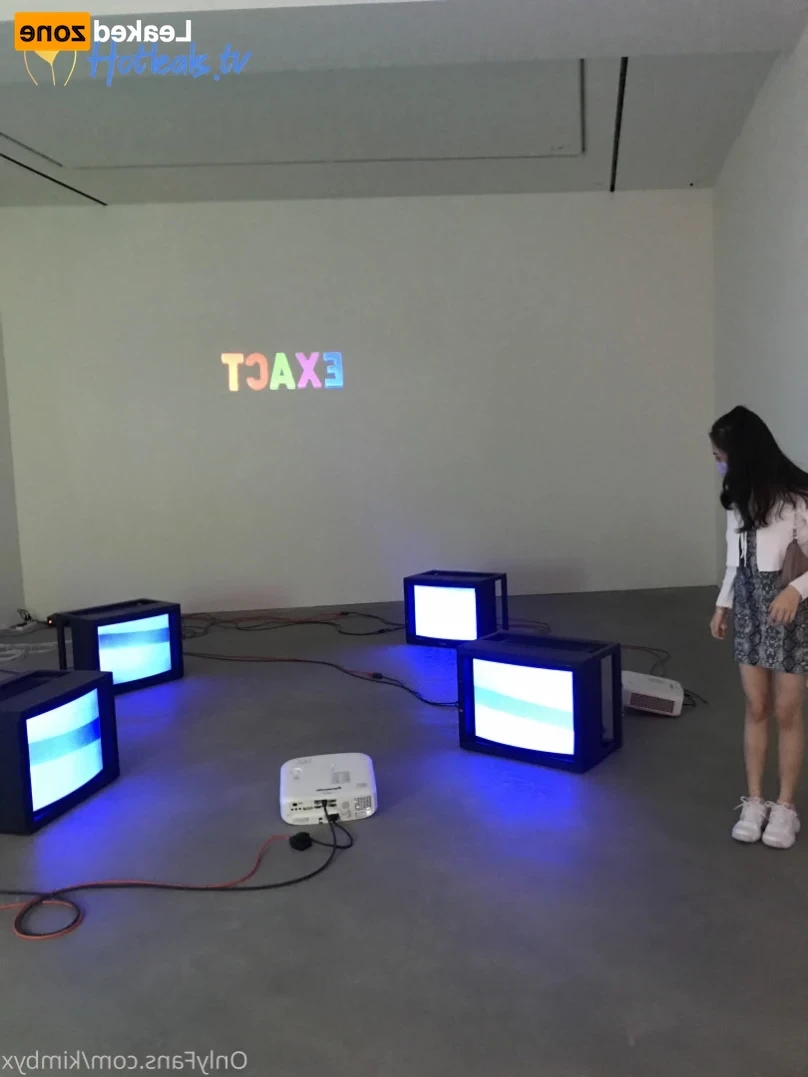 𝒀𝑶𝑼𝑹 𝑱𝑨𝑷𝑨𝑵𝑬𝑺𝑬 𝑮𝑰𝑹𝑳𝑭𝑹𝑰𝑬𝑵𝑫 [ kimbyx ] Onlyfans leaked photo 15463925 on Hotleaks.tv
