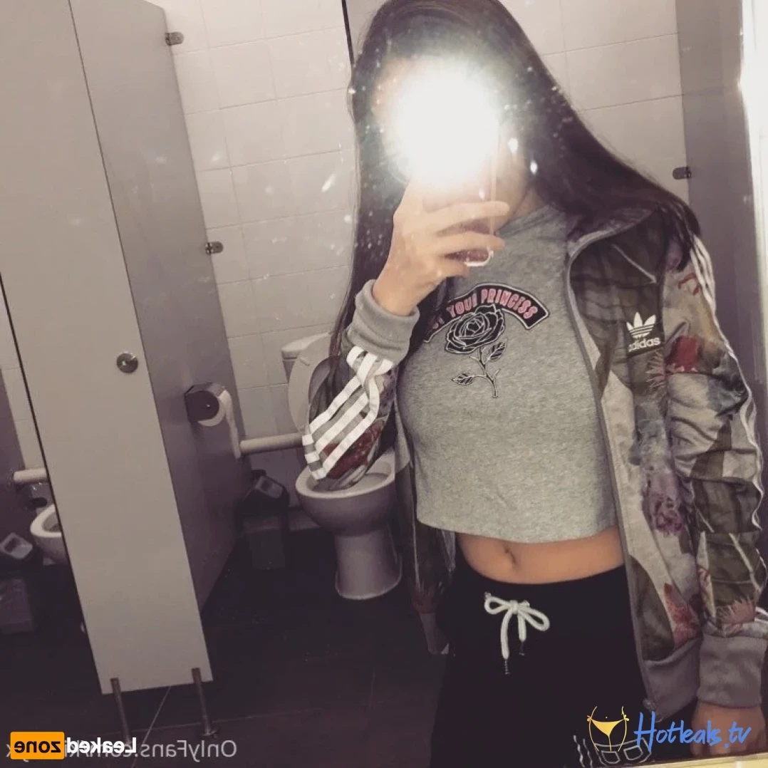 𝒀𝑶𝑼𝑹 𝑱𝑨𝑷𝑨𝑵𝑬𝑺𝑬 𝑮𝑰𝑹𝑳𝑭𝑹𝑰𝑬𝑵𝑫 [ kimbyx ] Onlyfans leaked photo 15464520 on Hotleaks.tv