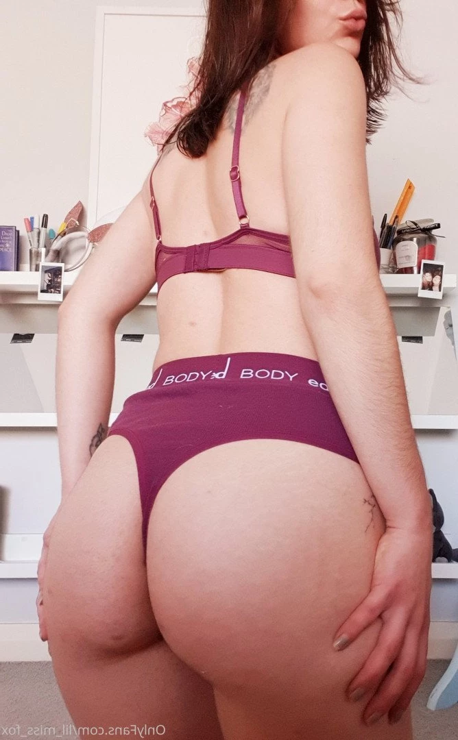🦊 🎀 Miss Fox [ lil_miss_fox ] Onlyfans leaked photo 2305242 on Hotleaks.tv