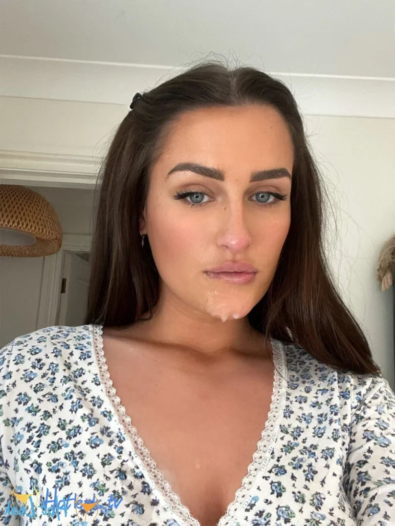 Lottie-May 🍑 Your new GF [ lottie_m ] Onlyfans leaked photo 11009926 on Hotleaks.tv