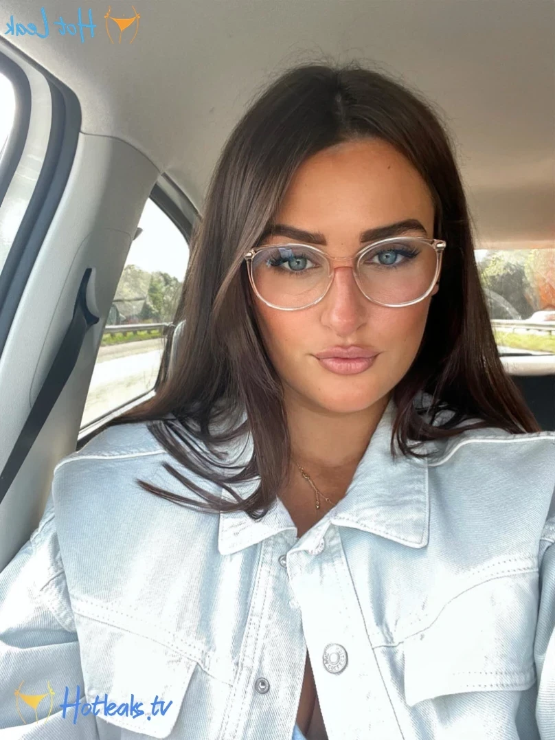 Lottie-May 🍑 Your new GF [ lottie_m ] Onlyfans leaked photo 11421866 on Hotleaks.tv