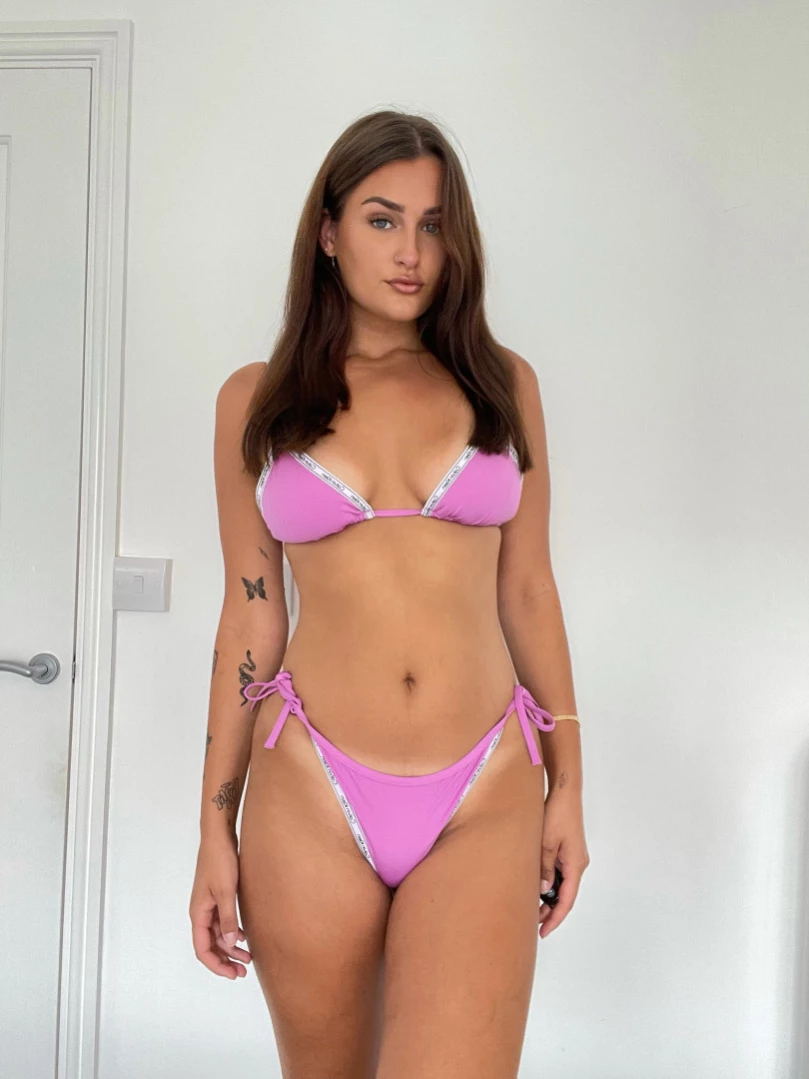 Lottie-May 🍑 Your new GF [ lottie_m ] Onlyfans leaked photo 12982367 on Hotleaks.tv