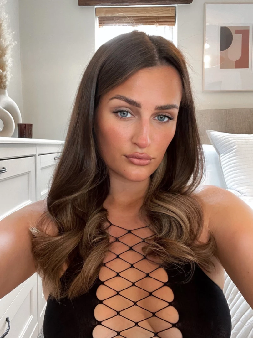 Lottie-May 🍑 Your new GF [ lottie_m ] Onlyfans leaked photo 13450422 on Hotleaks.tv