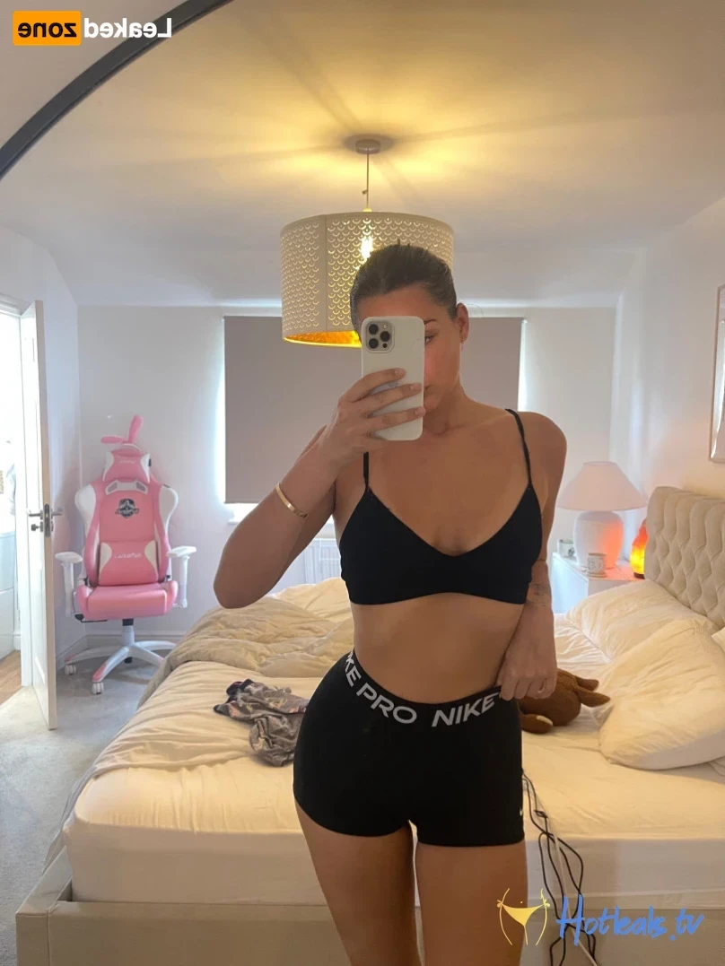 Lottie-May 🍑 Your new GF [ lottie_m ] Onlyfans leaked photo 15462120 on Hotleaks.tv