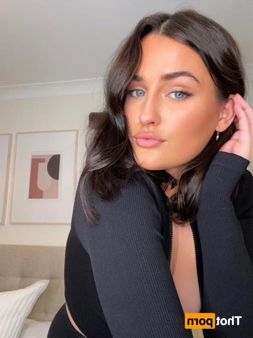 Lottie-May 🍑 Your new GF [ lottie_m ] Onlyfans leaked photo 15462981 on Hotleaks.tv