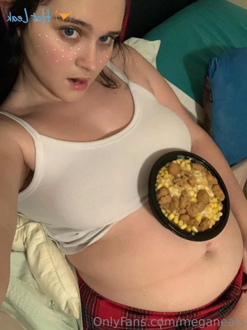 Megan LovesCake 🍰🍽 [ meganeats ] Onlyfans leaked photo 15467492 on Hotleaks.tv