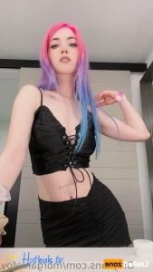 15432925