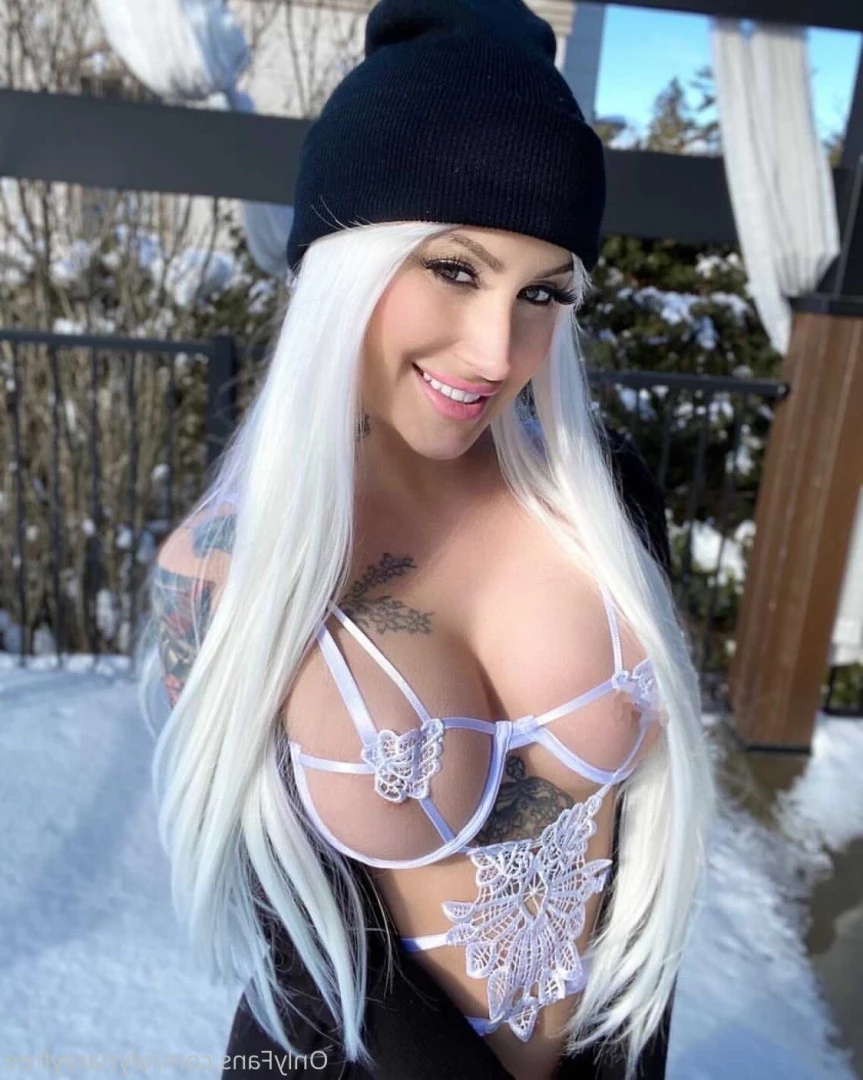 Olyria Roy [ olyriaroyfree ] Onlyfans leaked photo 6104287 on Hotleaks.tv