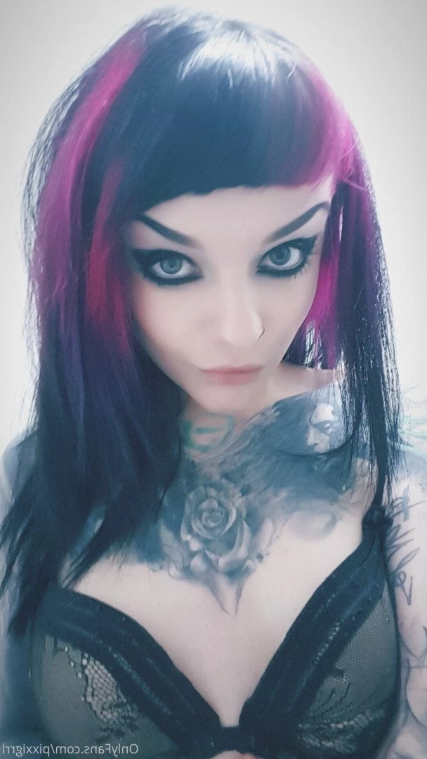 Pixxi [ pixxigrrl ] Onlyfans leaked photo 2313911 on Hotleaks.tv