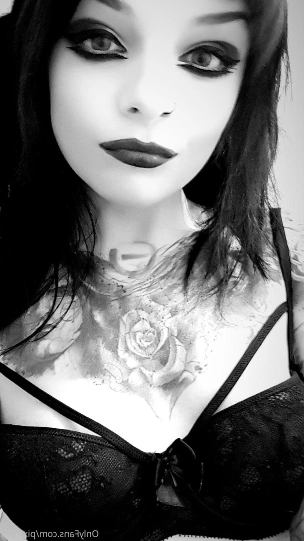 Pixxi [ pixxigrrl ] Onlyfans leaked photo 6246282 on Hotleaks.tv