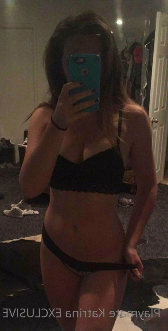 🇨🇦 sǫᴜɪʀᴛ ǫᴜᴇᴇɴ 💦 𝐒𝐄𝐗𝐓𝐈𝐍𝐆 [ playmatekatrina ] Onlyfans leaked photo 2299798 on Hotleaks.tv