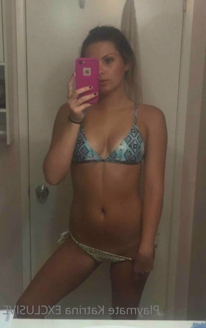 🇨🇦 sǫᴜɪʀᴛ ǫᴜᴇᴇɴ 💦 𝐒𝐄𝐗𝐓𝐈𝐍𝐆 [ playmatekatrina ] Onlyfans leaked photo 2299998 on Hotleaks.tv