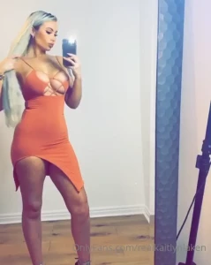 Kaitlyn Laken 😈💦 [ realkaitlynlaken ] Onlyfans leaked video 9149379 on Hotleaks.tv