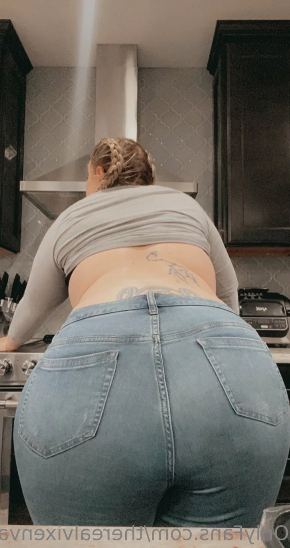 VixenVal [ therealvixenval ] Onlyfans leaked photo 15208802 on Hotleaks.tv