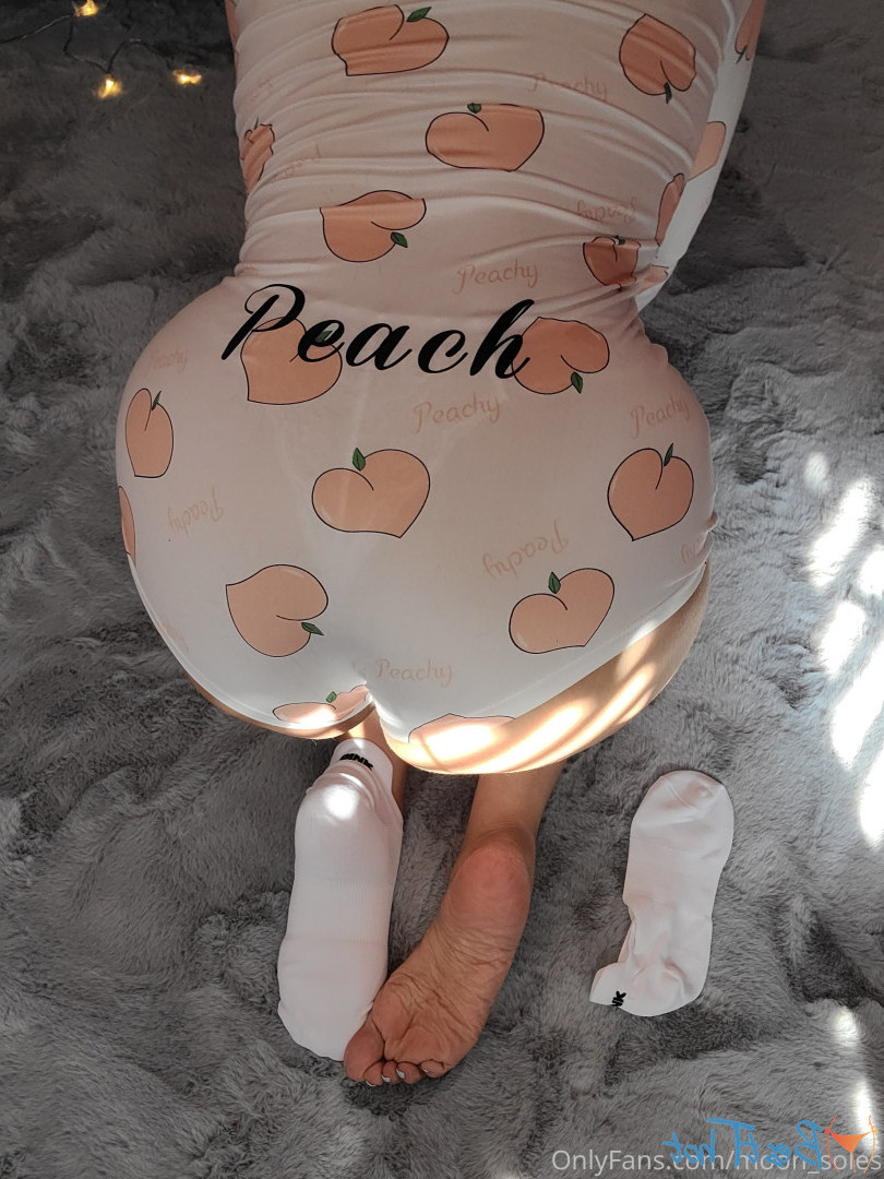Moon [ moon_soles ] Onlyfans leaked photo 16518444 on Hotleaks.tv