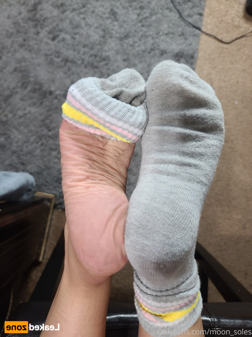 Moon [ moon_soles ] Onlyfans leaked photo 16520525 on Hotleaks.tv
