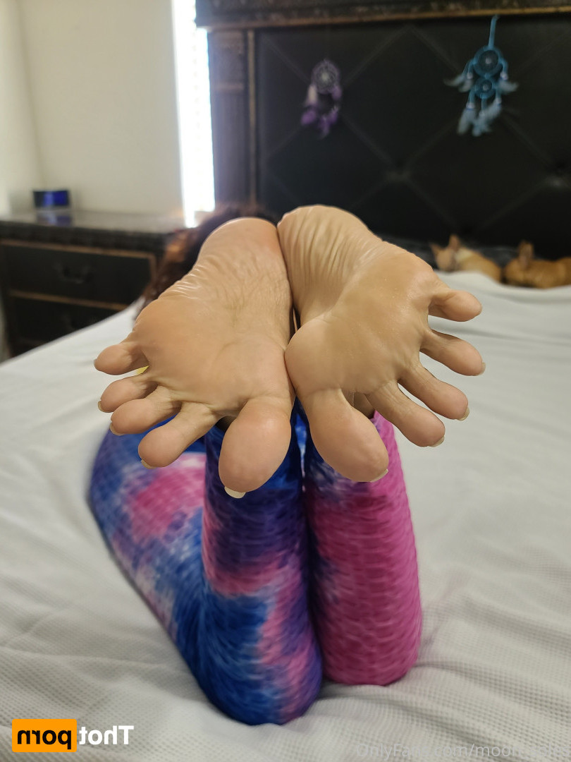 Moon [ moon_soles ] Onlyfans leaked photo 16520577 on Hotleaks.tv