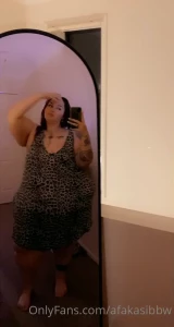 15760648