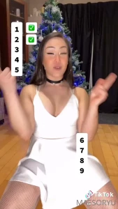 4827136