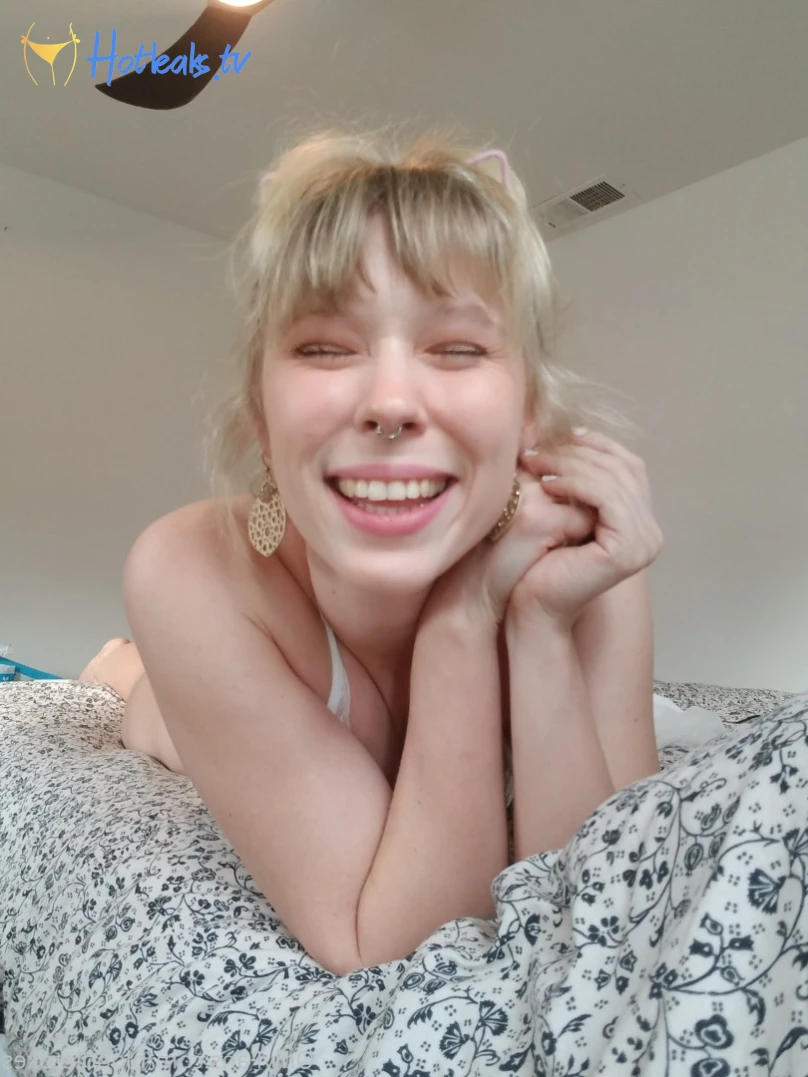 Blondie Blooms 🍑💦 [ blondieblooms ] Onlyfans leaked photo 12195344 on Hotleaks.tv