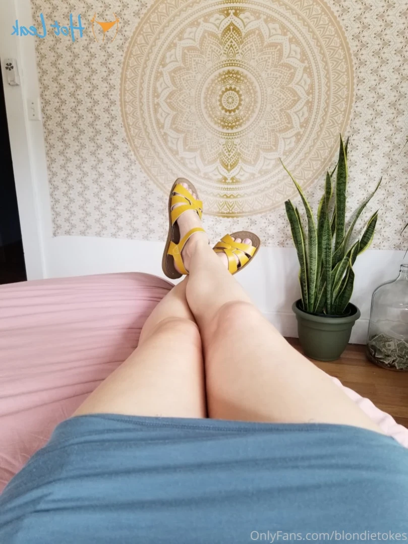 Blondie Blooms 🍑💦 [ blondieblooms ] Onlyfans leaked photo 12220432 on Hotleaks.tv
