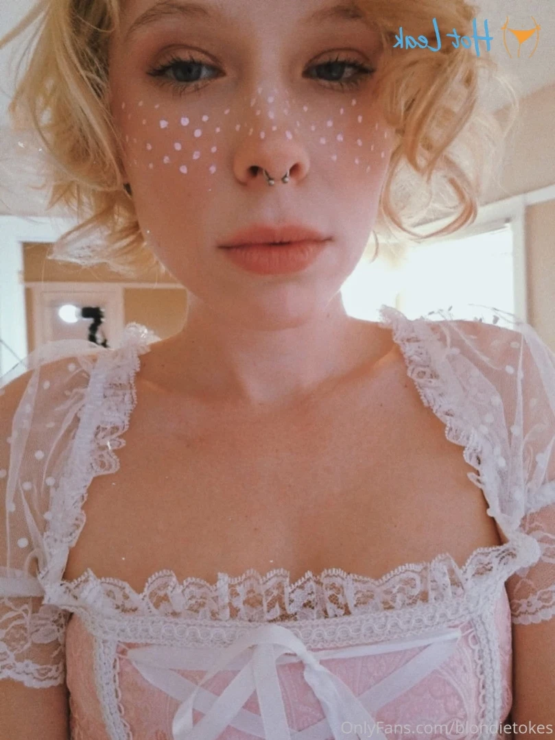 Blondie Blooms 🍑💦 [ blondieblooms ] Onlyfans leaked photo 12982256 on Hotleaks.tv