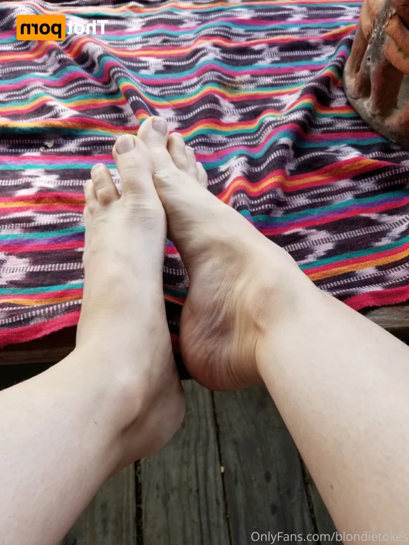 Blondie Blooms 🍑💦 [ blondieblooms ] Onlyfans leaked photo 14676333 on Hotleaks.tv