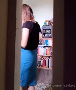 4828307