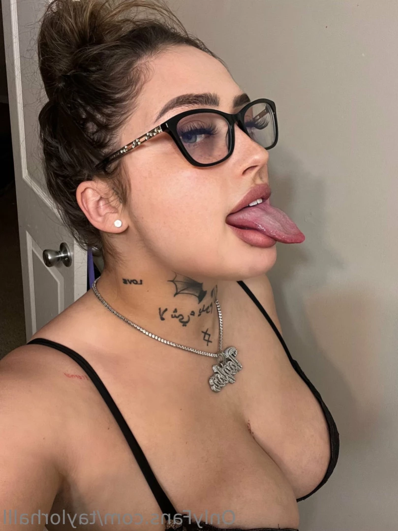 FATTEST PUSSY [ taylorhalll ] Onlyfans leaked photo 15402706 on Hotleaks.tv