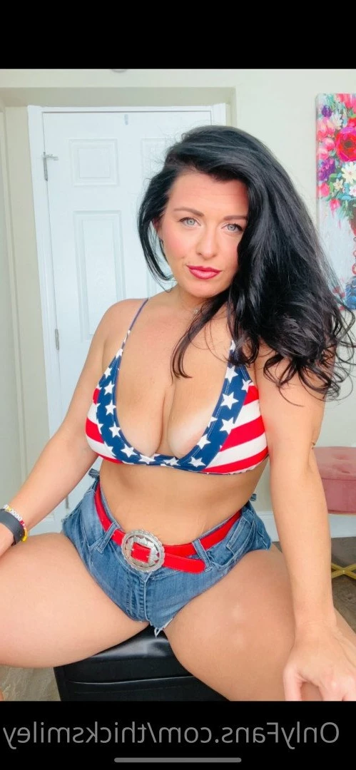 Thick and Sweet [ thicksmiley ] Onlyfans leaked photo 2285812 on Hotleaks.tv