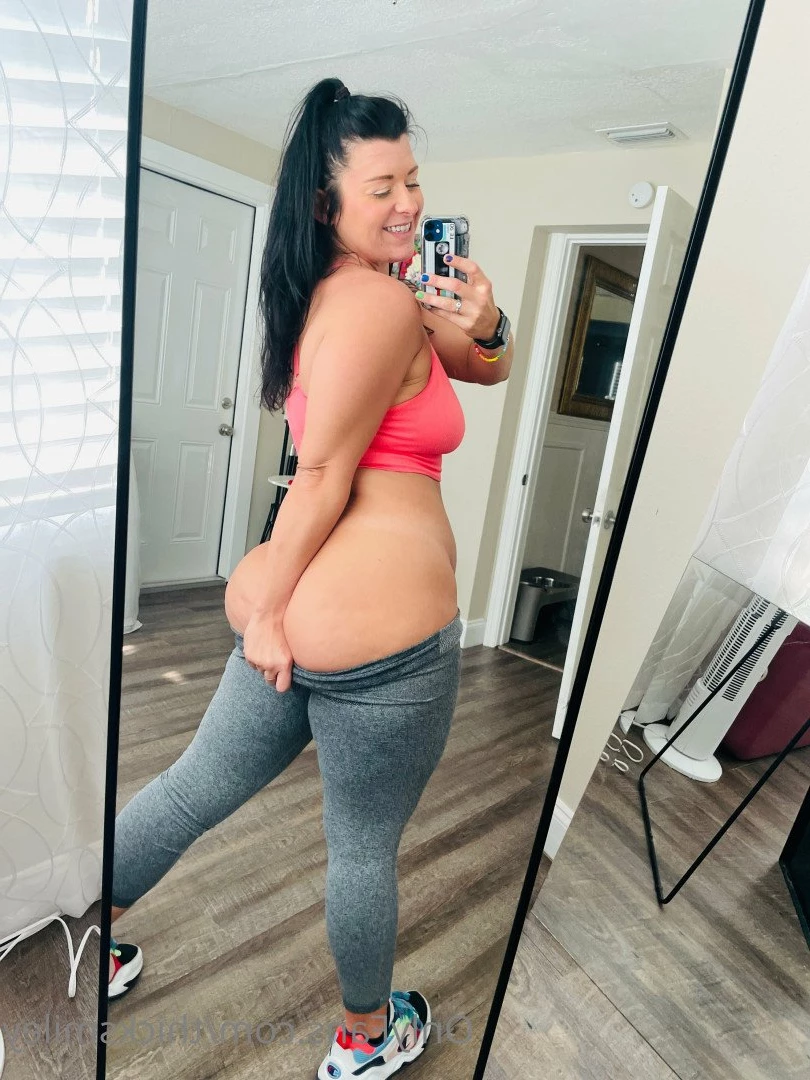 Thick and Sweet [ thicksmiley ] Onlyfans leaked photo 2285923 on Hotleaks.tv