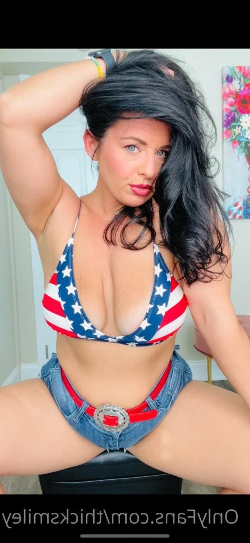 Thick and Sweet [ thicksmiley ] Onlyfans leaked photo 2285928 on Hotleaks.tv