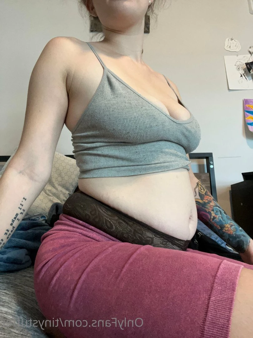 Smother you 🥰 [ bloatingqueennn ] Onlyfans leaked photo 2285585 on Hotleaks.tv