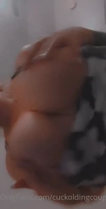15863724