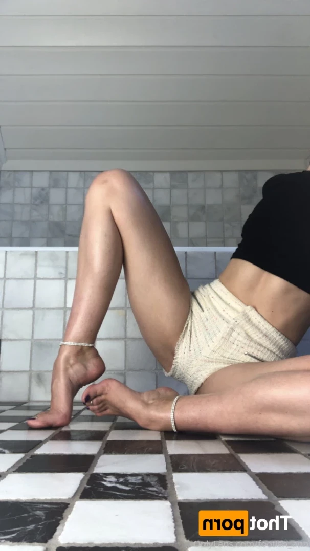 Anna Top 2.5% [ footish_ann ] Onlyfans leaked photo 11971622 on Hotleaks.tv