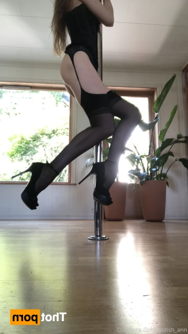 Anna Top 2.5% [ footish_ann ] Onlyfans leaked photo 12506993 on Hotleaks.tv