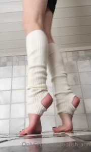 Anna Top 2.5% [ footish_ann ] Onlyfans leaked video 14707464 on Hotleaks.tv