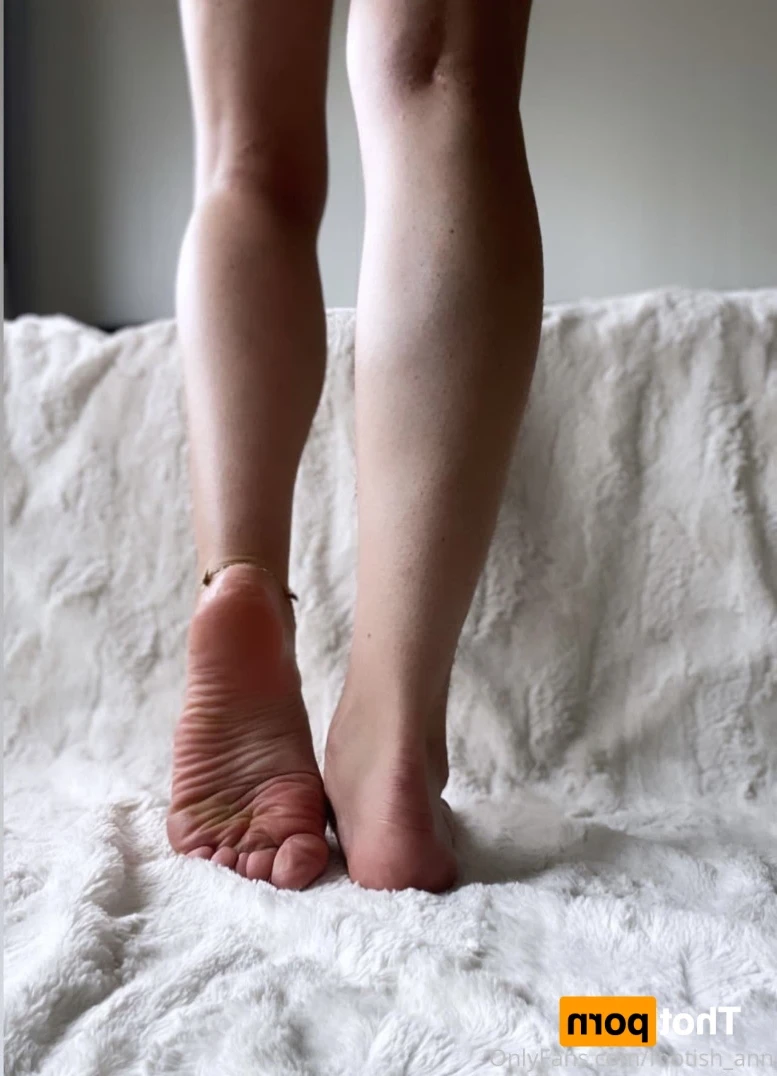 Anna Top 2.5% [ footish_ann ] Onlyfans leaked photo 15482517 on Hotleaks.tv